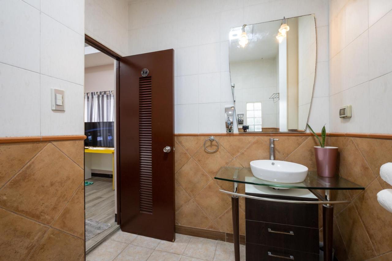 Casa Heradurra Uno/Dos Manila Dış mekan fotoğraf
